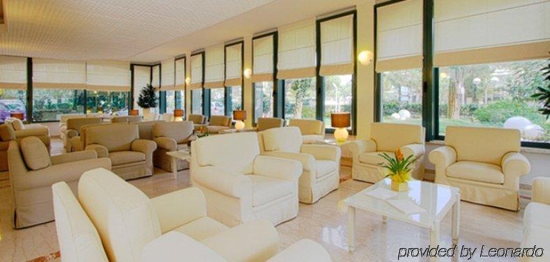 Hotel Michelangelo Мілано-Маріттіма Екстер'єр фото